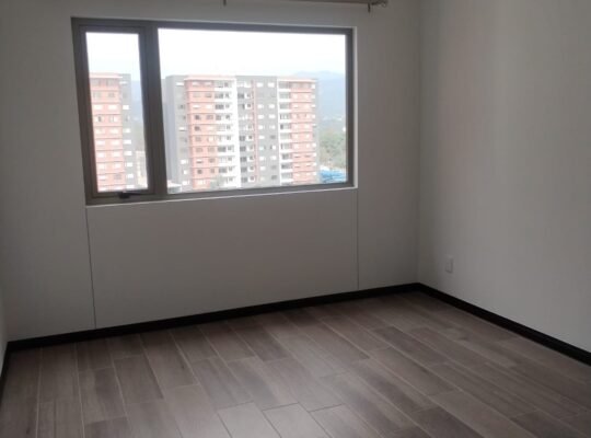 Rento Apartamento de 3 habitaciones zona 14 Ref-4116